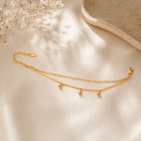 Gold anklet Pakistan with delicate dangling charm chain design