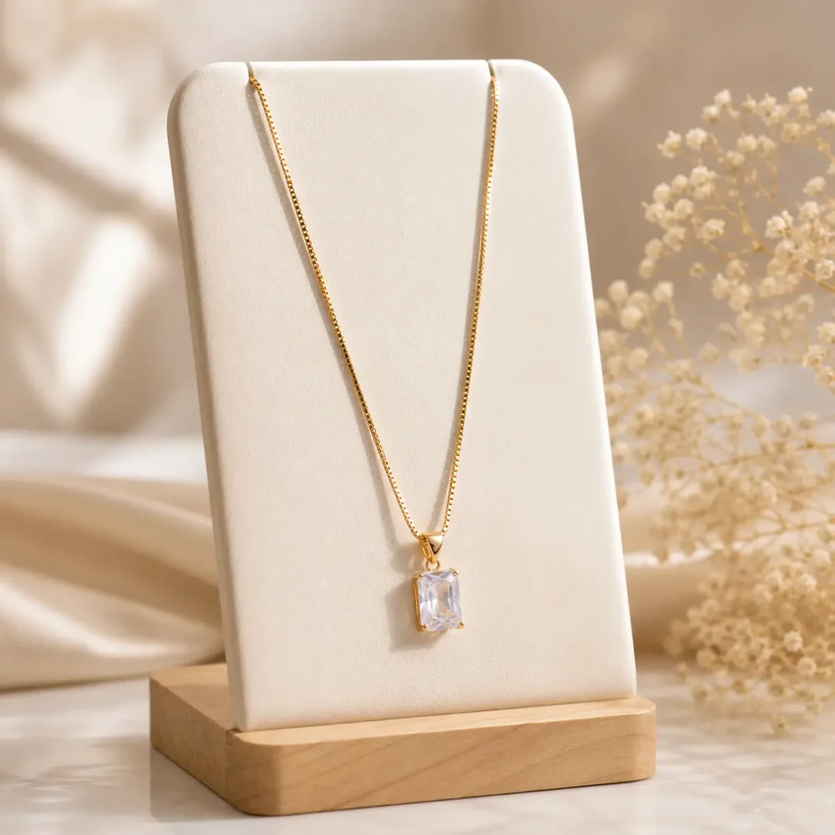 gold plated crystal pendant necklace