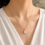 gold plated crystal pendant necklace Pakistan for elegant women