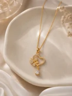 elegant heart clover pendant necklace close view jewelry Pakistan