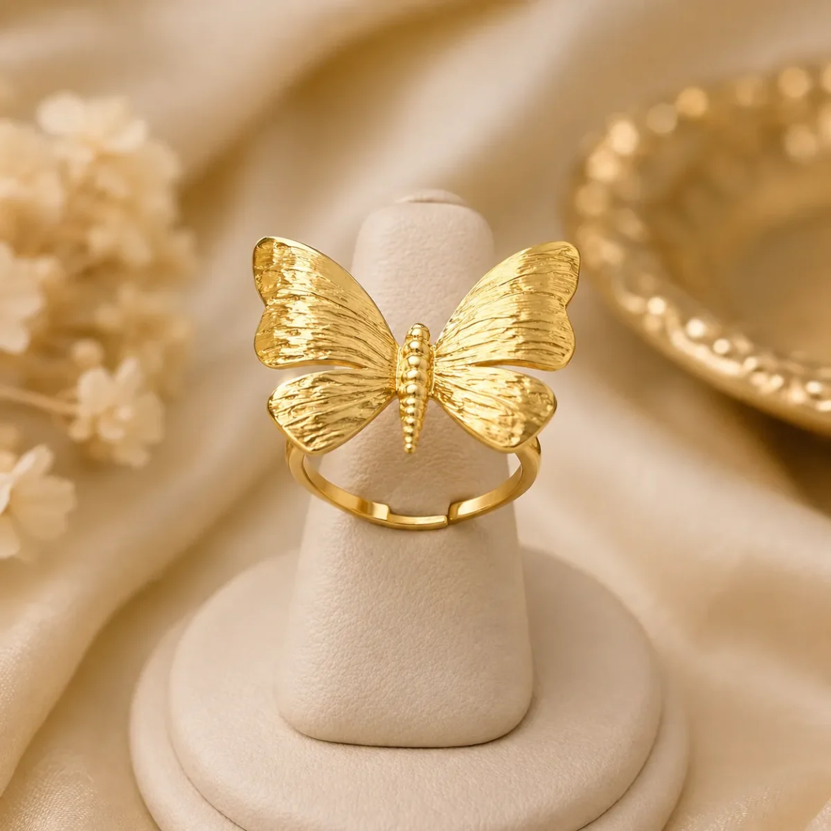 🦋 Golden Butterfly Adjustable Ring - Image 3